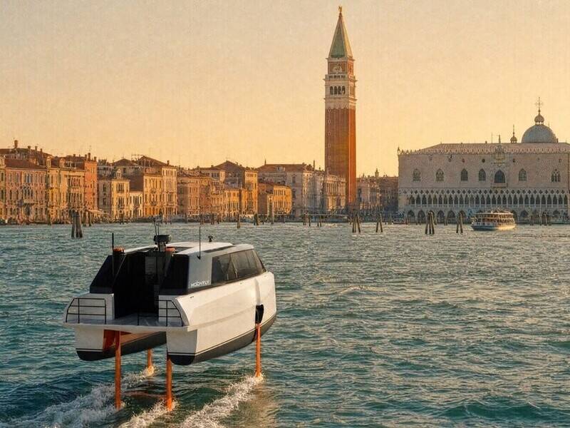 Il traghetto elettrico con le "ali" che consuma l’80% in meno