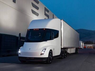 Tesla Semi arriva in Europa: debutto all’IAA di Hannover