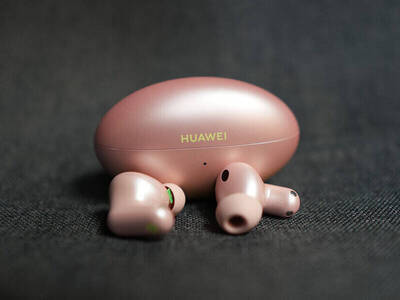 Huawei FreeBuds Neo, la nostra prova: piccole fuori, molto complete dentro