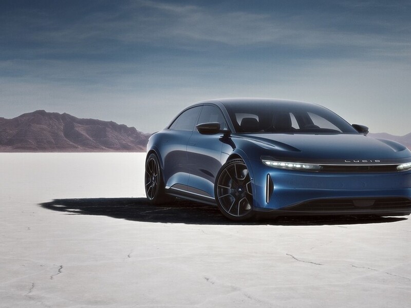 Sapete qual è l'autonomia media delle auto elettriche? Uno studio lo rivela 