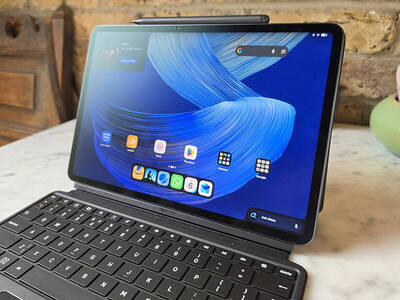 Amazon Alexa Tablet: il Pro opaco sfida i big (anche nel prezzo)