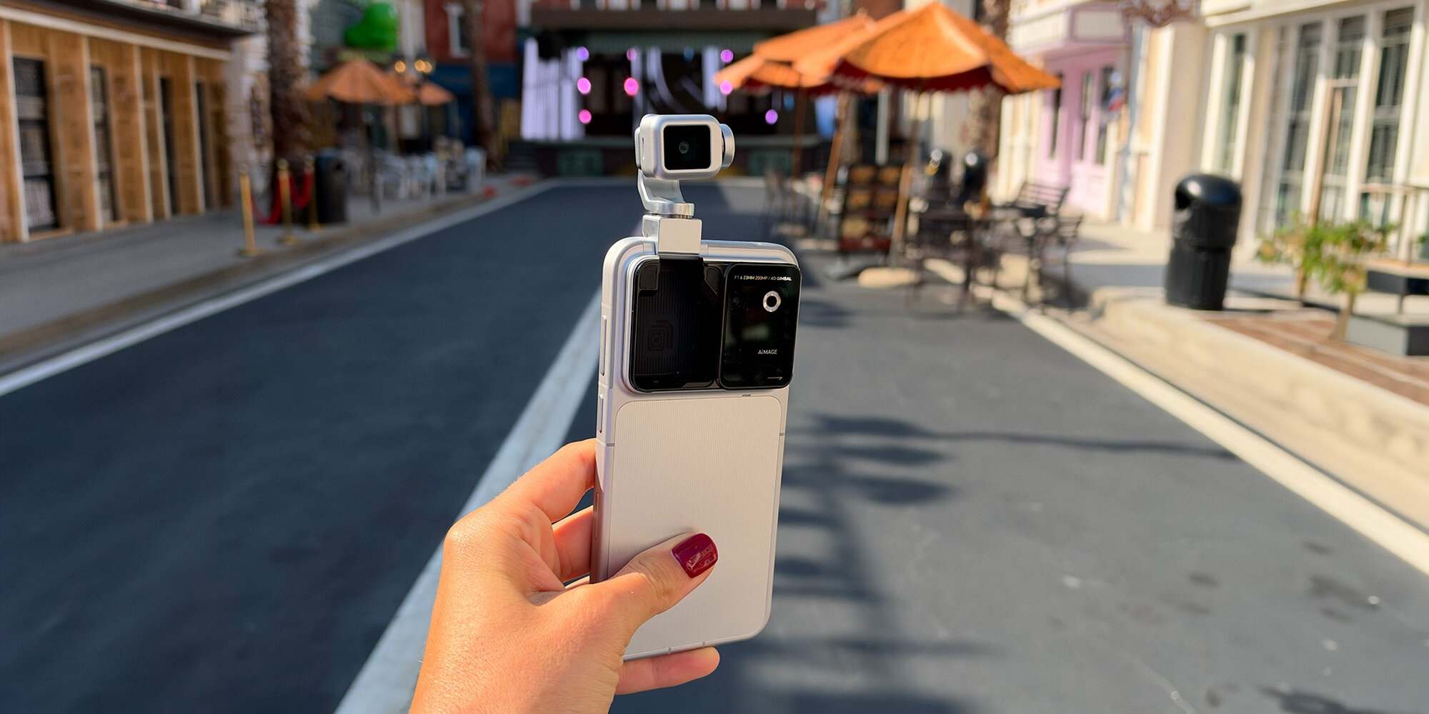 Honor Robot Phone alla prova: più videocamera che robot