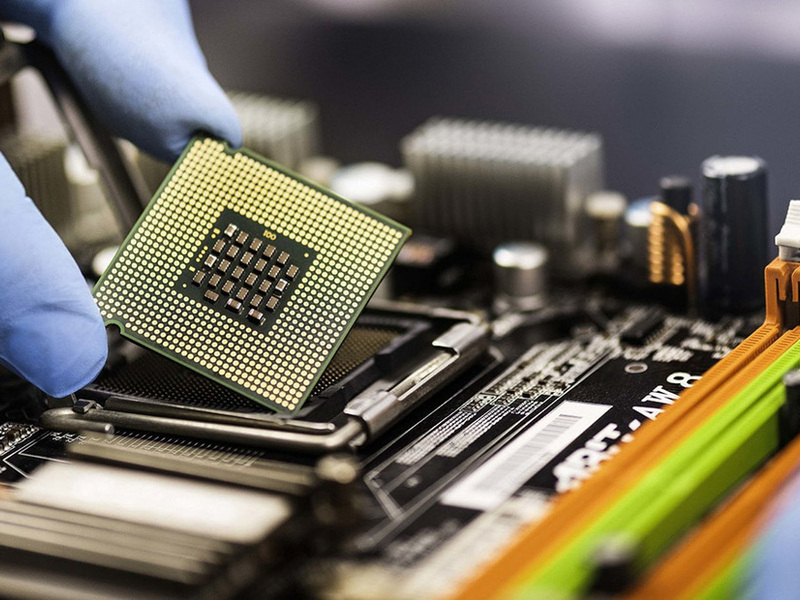 Europa in Corsa per la Leadership nei Semiconduttori: Approvato il Chips Act