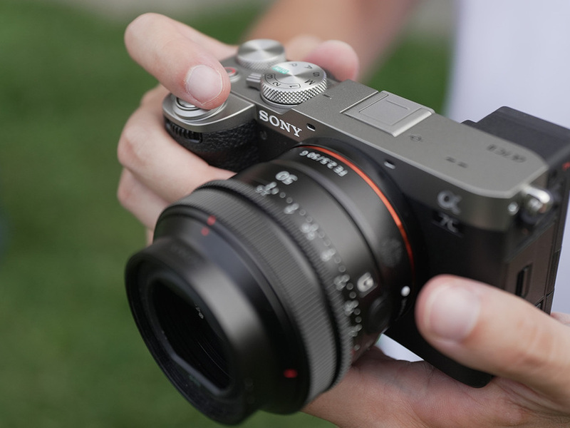 Sony a tutti birra sulle mirrorless full frame: primi scatti con l'Alpha 7C II