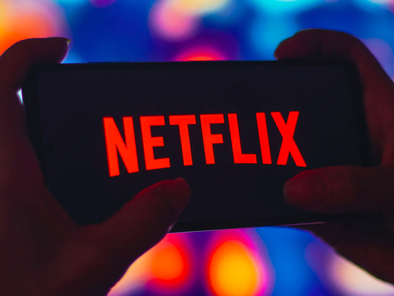 Netflix rivede ancora i piani ed elimina quello da 7,99 euro