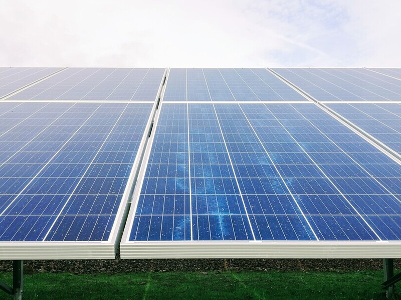 Fotovoltaico da record: raggiunto il 33,9% di efficienza su una cella in silicio e perovskite