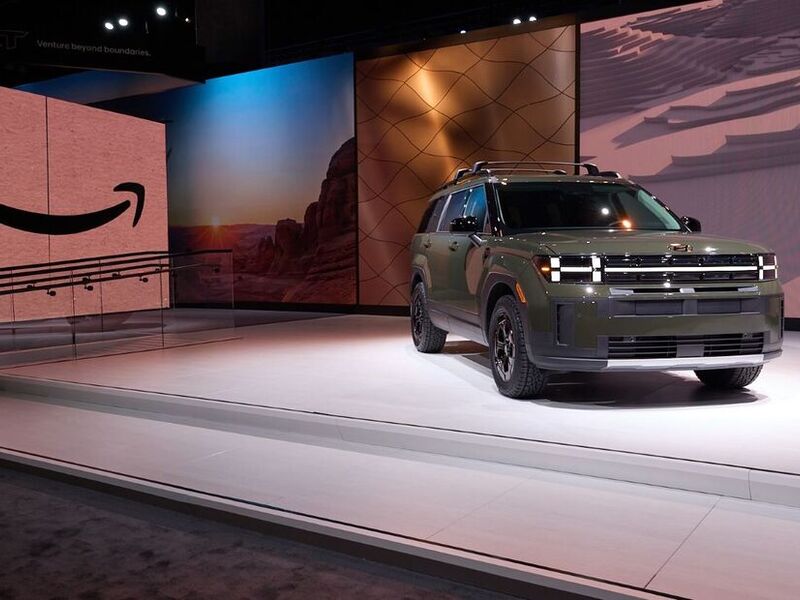 Dal 2024 si potranno comprare le auto su Amazon