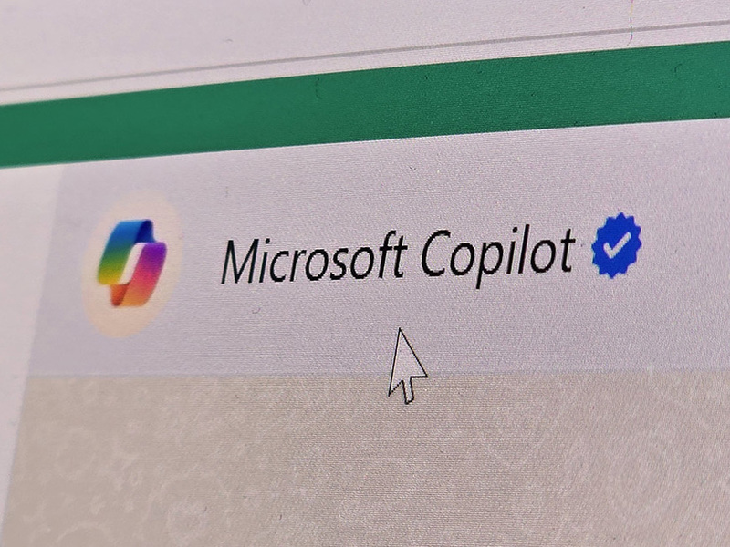 Microsoft Copilot è arrivato anche su WhatsApp: come utilizzarlo