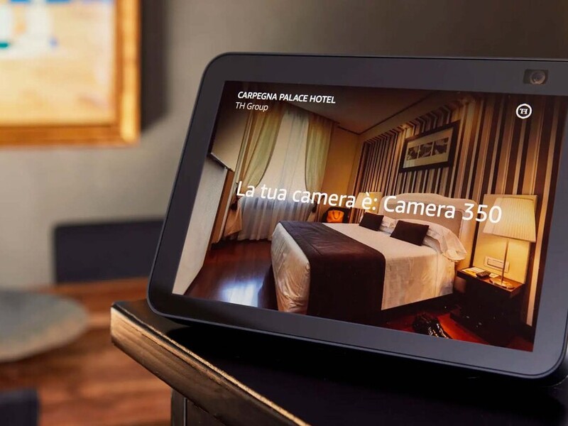 Alexa esce di casa: adesso la trovate anche in alcuni Hotel