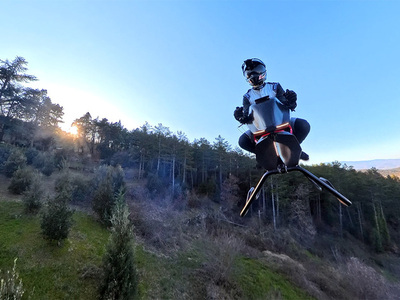 La moto volante di Tomasz Patan sta per entrare in produzione
