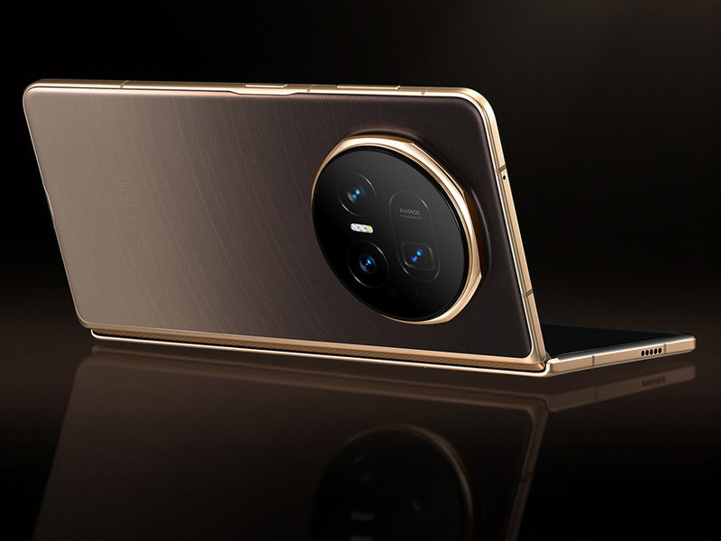 Magic V5 è il pieghevole ultra sottile con super batteria 