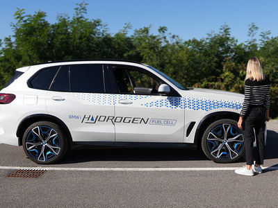 Perché BMW spinge sull’idrogeno adesso (e cosa serve perché non resti un esperimento)