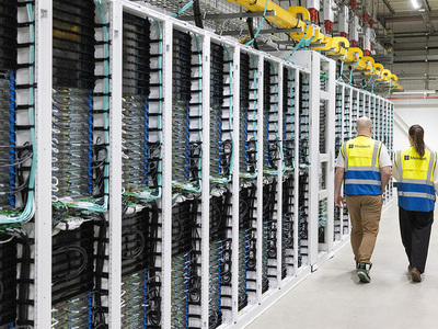 L'AI non è solo energivora: così i Data Center di Microsoft stanno stabilizzando la rete elettrica in Europa