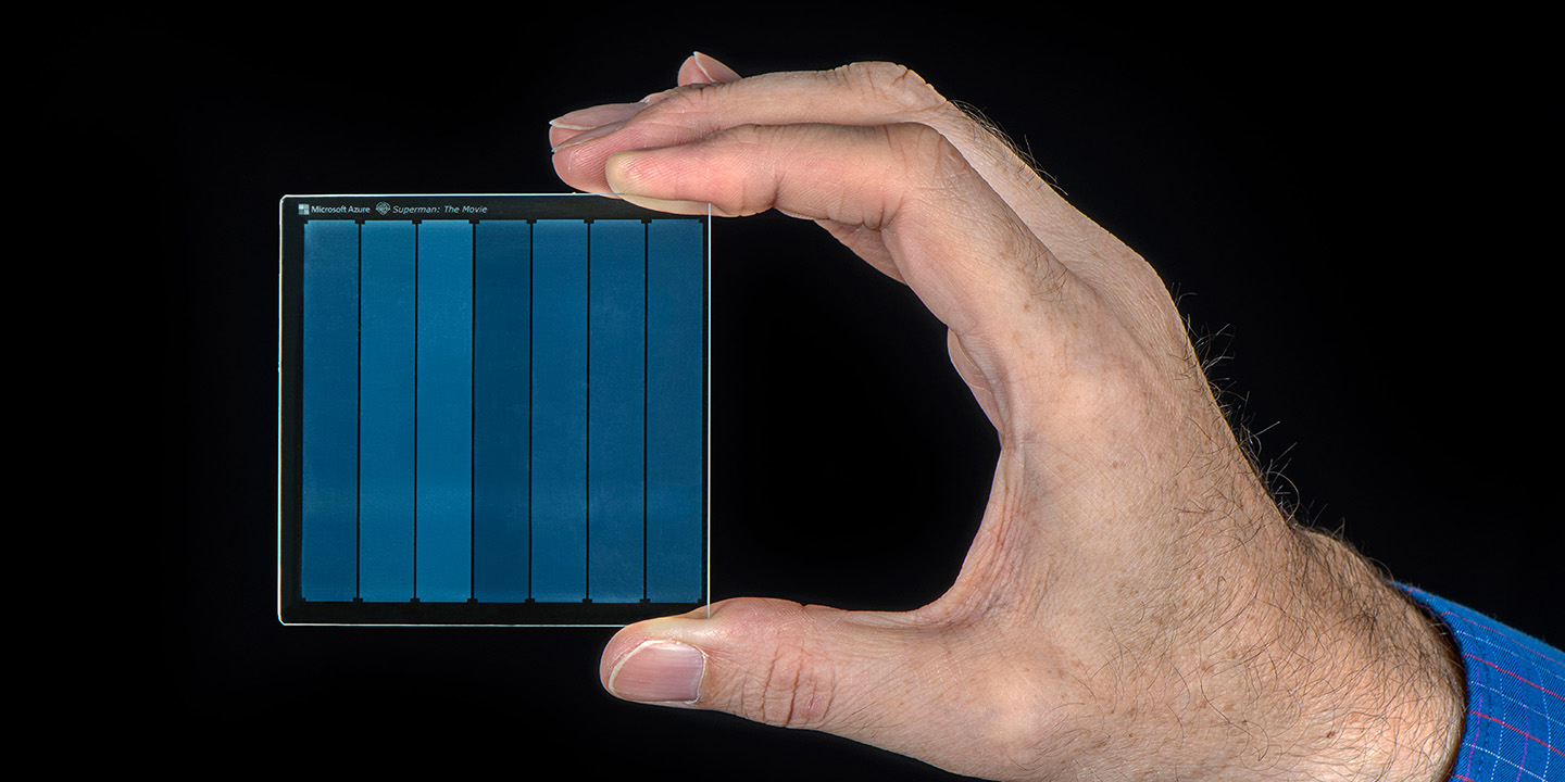 Il cloud in vetro: così Microsoft vuole azzerare i consumi dei data center con Project Silica