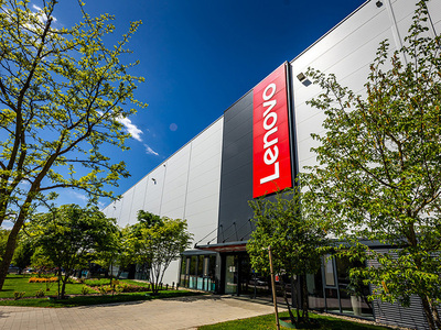 Dentro la fabbrica europea di Lenovo, dove i server nascono più vicino ai clienti