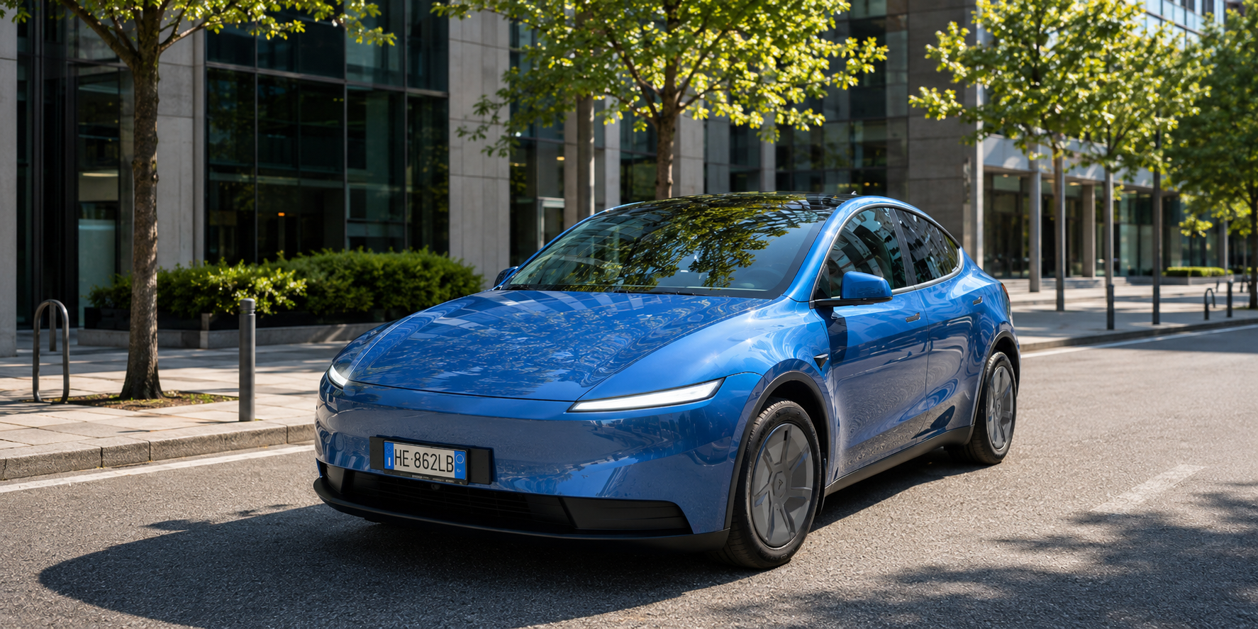 Tesla Model Y base, la prova consumi in autostrada