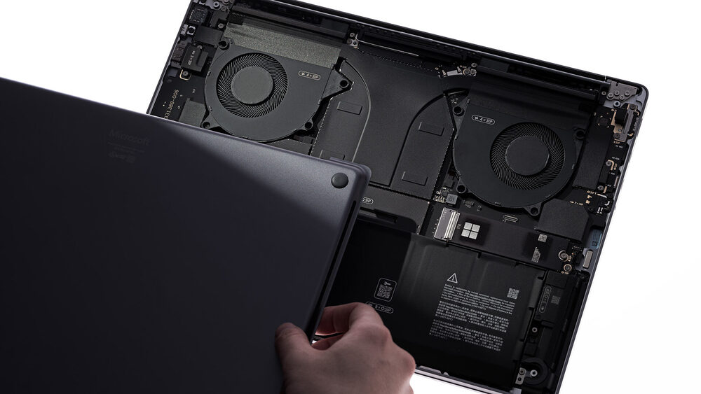 Microsoft Surface Laptop Ultra