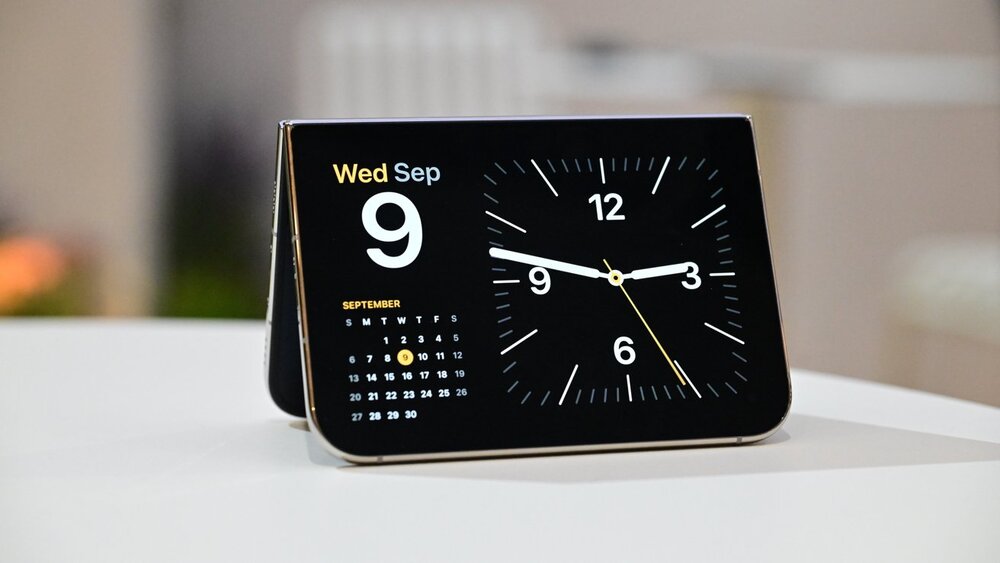 iphone duo display